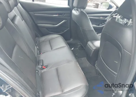 2022 Mazda Mazda3 Premium z USA, uszkodzony, nr VIN 3MZBPADLXNM301066